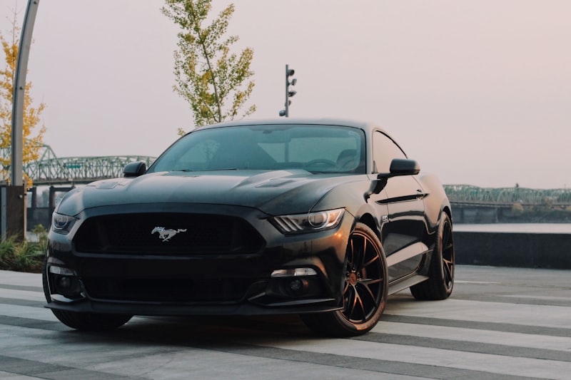 Review: Ford Mustang Dark Horse in Nederland getest